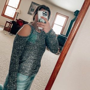 Hollister sweater